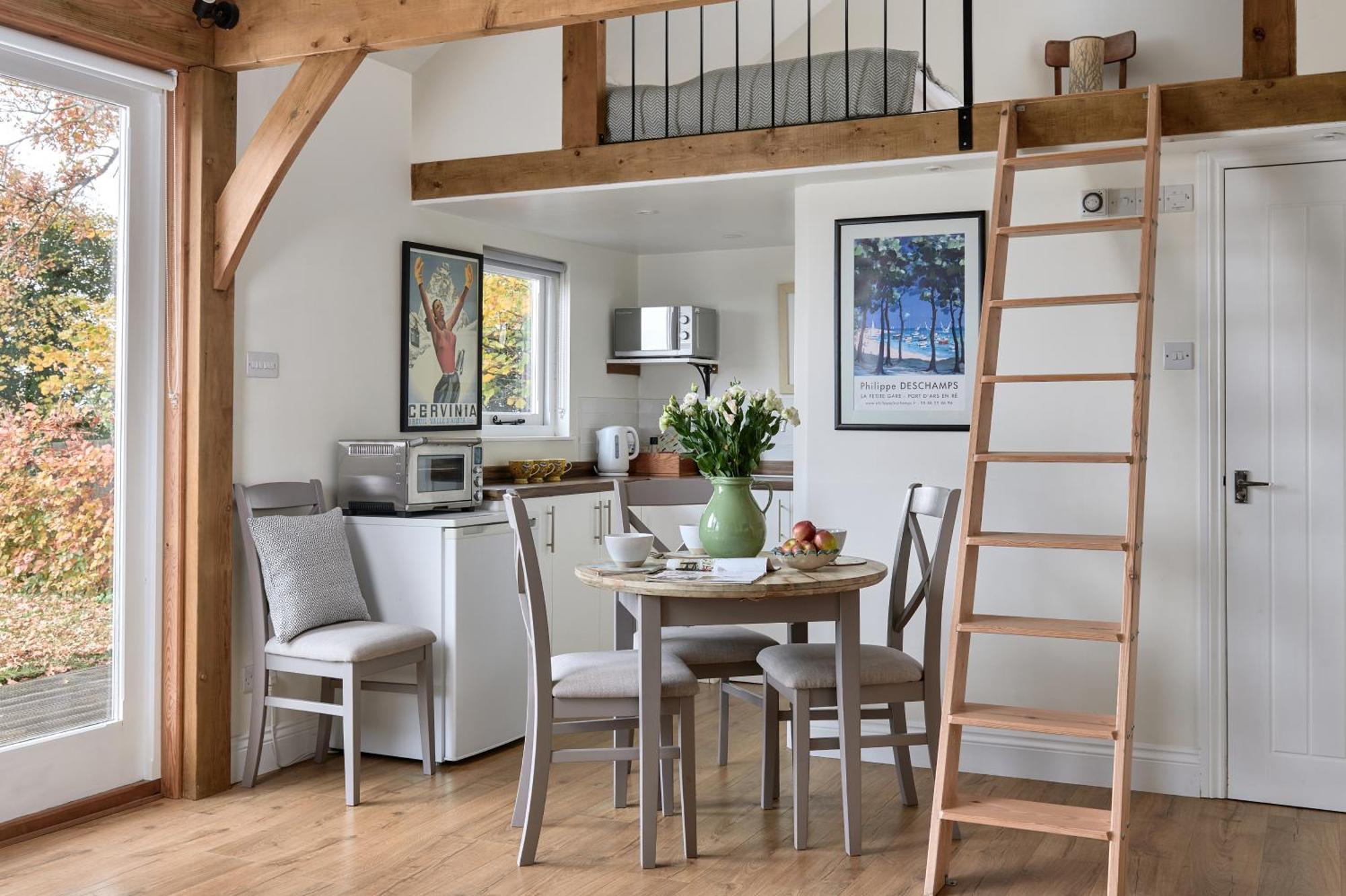 Stunning Cabin With Incredible Views Near Goodwood Rogate Exterior foto